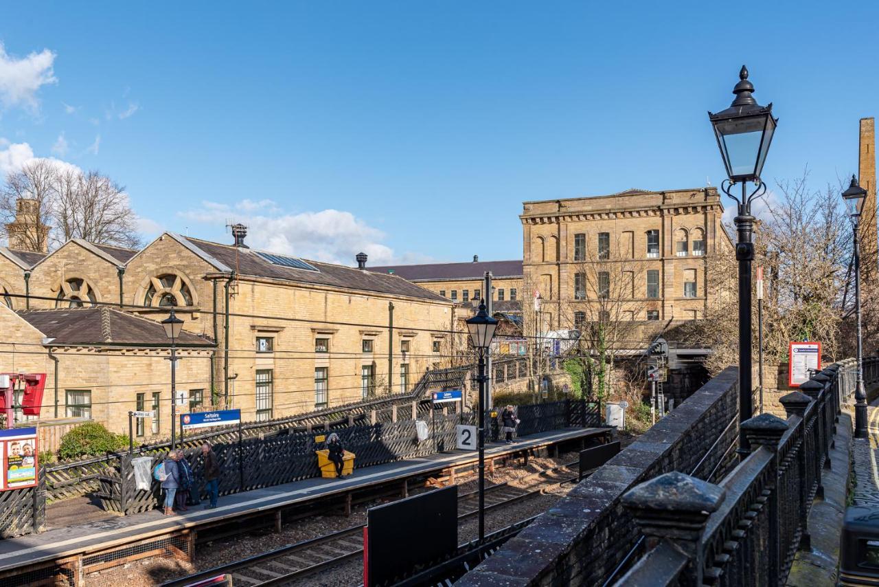 Riverside Balcony Apartment With Parking Just Minutes To Saltaire ชิปลีย์ ภายนอก รูปภาพ