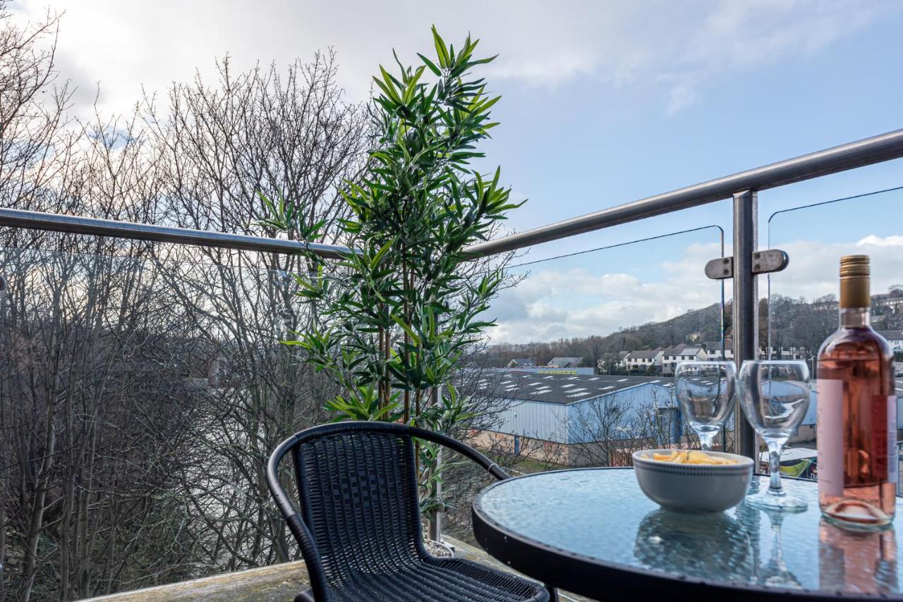 Riverside Balcony Apartment With Parking Just Minutes To Saltaire ชิปลีย์ ภายนอก รูปภาพ